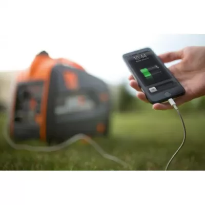 WEN 56225i 2250-Watt Gas Powered Portable Inverter Generator with Fuel Shut-Off